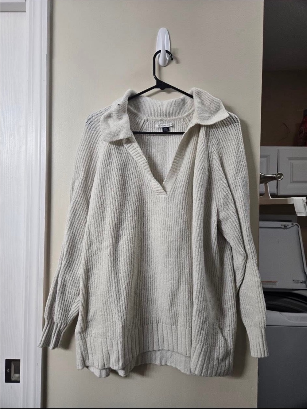 American Eagle Outfitters Cream Ribbed V‑Neck Collared Sweater